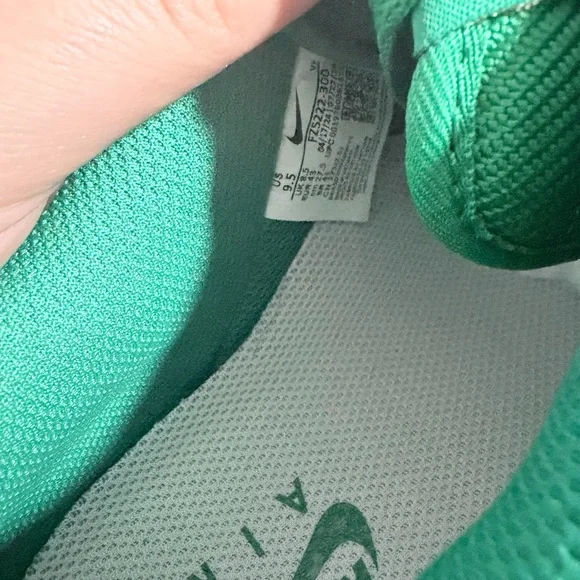 Nike Men’s Air Force 1 Low Green Suede Sneakers - Picture 5 of 9